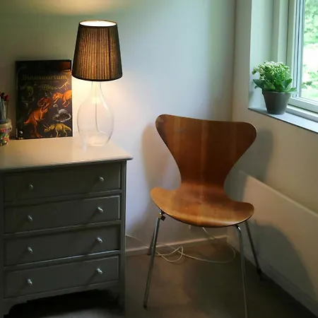 Architect-designed At Vesterlyng بيت للعطل Højby